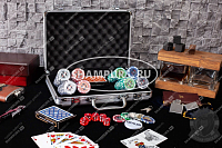 Набор покера Ultimate на 200 фишек с номиналом, в стальном кейсе с пластиковыми картами