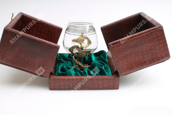 Бокал для коньяка Рыбалка в деревянной коробке - шкатулке
