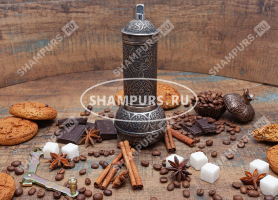 Мельница ручная для кофейных зёрен античное золото