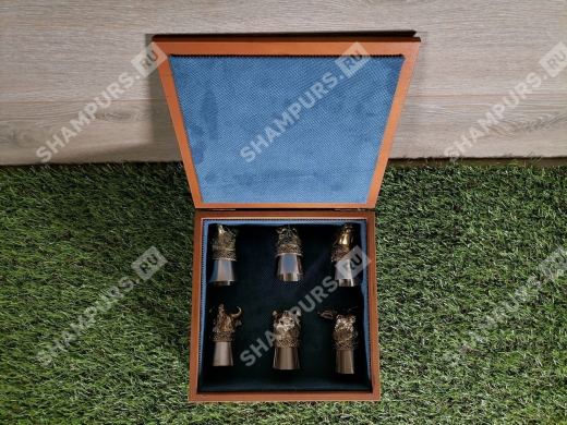 Подарочный набор стопок с деревянной шкатулке