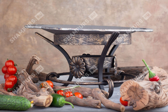 Садж чугунный 35 см на кованой подставке Кебаб