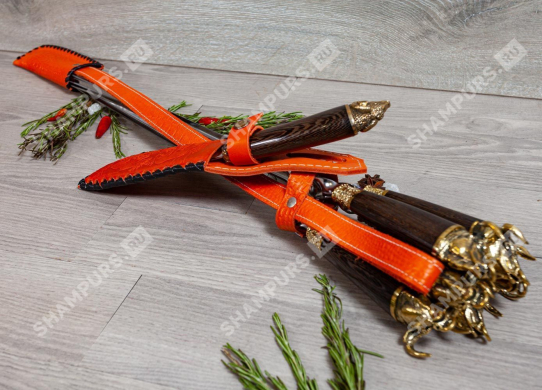 Шампурница с ножом - Быки