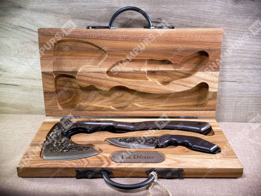 Подарочный набор Волк (топор+нож)